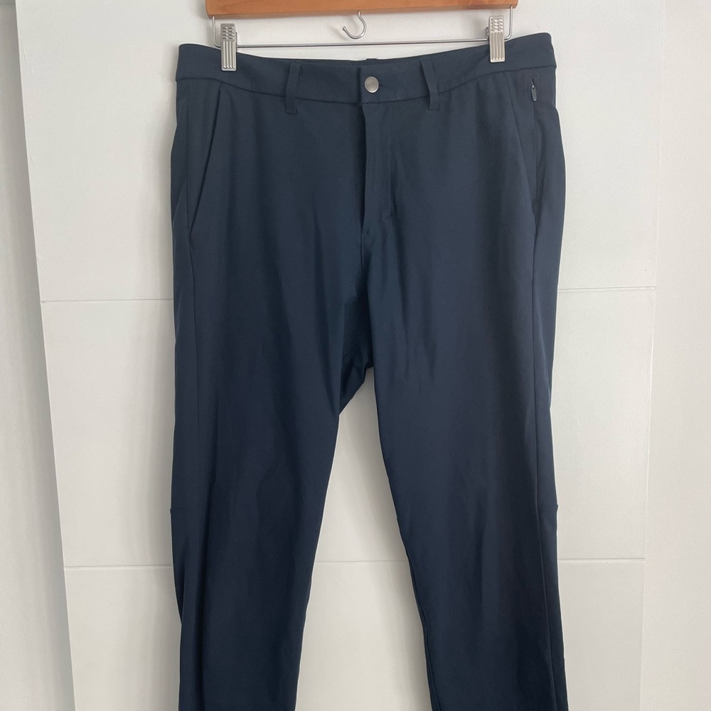 Mens LuLuLemon Navy ABC pants